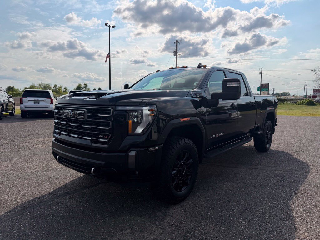 Used 2024 GMC Sierra 2500 AT4 w/ AT4 Premium Plus Package AWD/4WD image 11