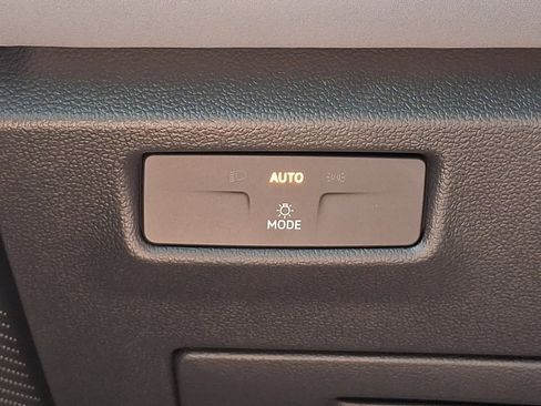 New 2026 Volkswagen Tiguan SE R-Line AWD/4WD image 15