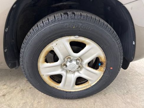 Used 2012 Toyota RAV4 4WD w/ Value Pkg image 11