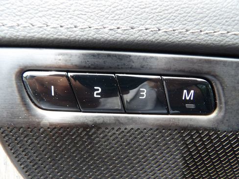Certified 2024 Volvo XC90 T8 Ultimate AWD/4WD image 15