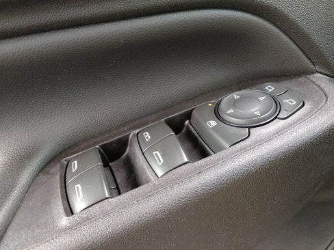 Used 2021 Chevrolet Equinox LT FWD image 27