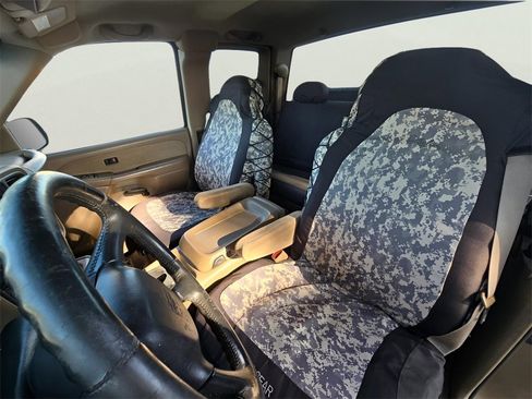 Used 2000 Chevrolet Silverado 1500 LS w/ Off-Road Chassis Pkg image 3