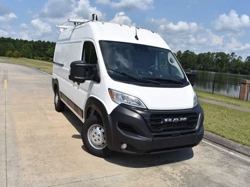 Used 2023 RAM ProMaster 1500 w/ Driver Convenience Group FWD image 2
