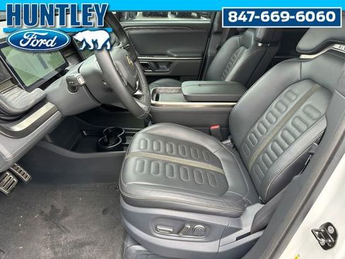 Used 2022 Rivian R1T Launch Edition image 15