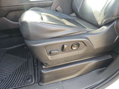 Used 2021 Chevrolet Tahoe Z71 w/ Z71 Signature Package image 19