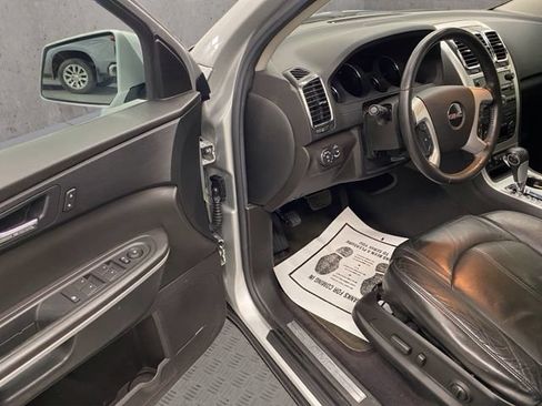 Used 2011 GMC Acadia SLT AWD/4WD image 19