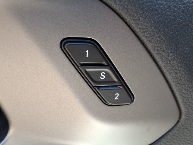 New 2027 Chrysler Pacifica Select FWD image 10