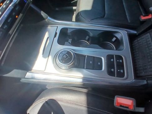 Used 2020 Ford Explorer Limited RWD image 38