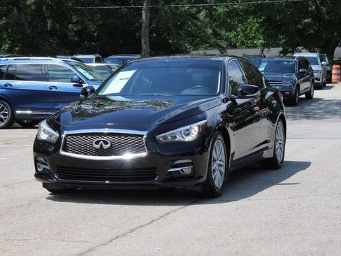 Used 2015 INFINITI Q50 Premium w/ Navigation Package RWD image 3