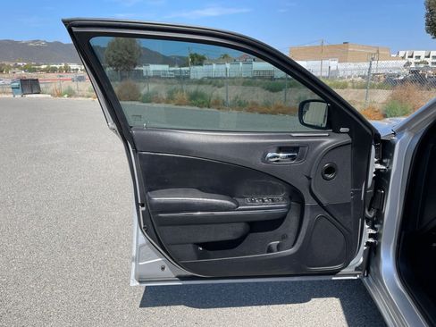 Used 2012 Dodge Charger SXT RWD image 17