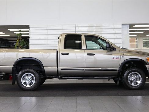 Used 2009 Dodge Ram 3500 Truck SLT w/ Popular Equipment Group AWD/4WD image 5
