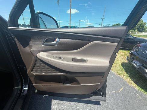 Used 2020 Hyundai Santa Fe SE FWD image 22