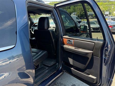 Used 2016 Lincoln Navigator L Select AWD/4WD image 33