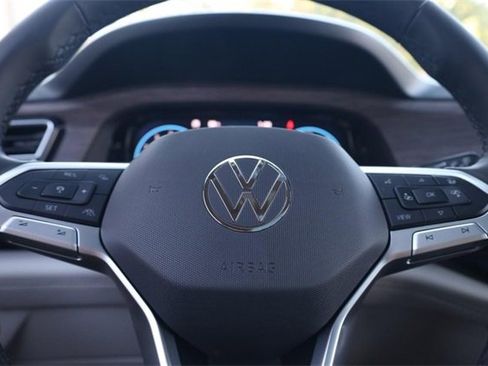 New 2026 Volkswagen Atlas SEL Premium R-Line image 14