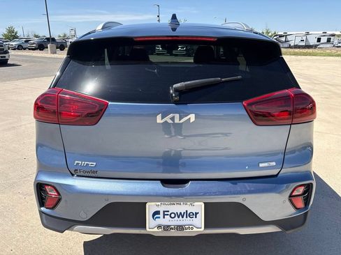 Used 2022 Kia Niro EX Premium FWD image 4