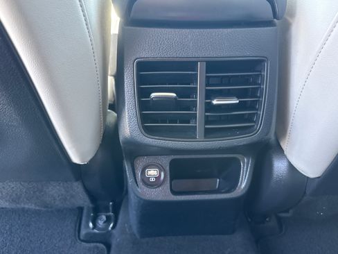 Used 2022 Kia Seltos SX w/ Sunroof Package AWD/4WD image 7