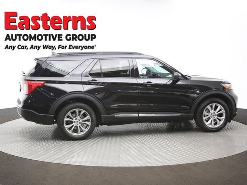 Used 2022 Ford Explorer XLT w/ Equipment Group 202A image 46