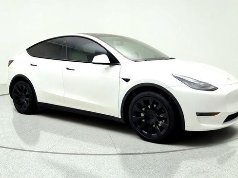 Used 2021 Tesla Model Y Long Range AWD/4WD image 3