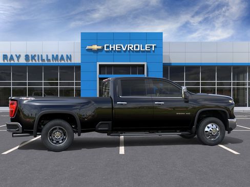 New 2026 Chevrolet Silverado 3500 LTZ AWD/4WD image 5