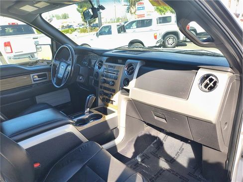 Used 2011 Ford F150 Lariat w/ Lariat Chrome Pkg image 12