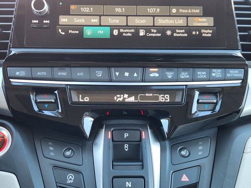 Certified 2025 Honda Odyssey EX-L image 20