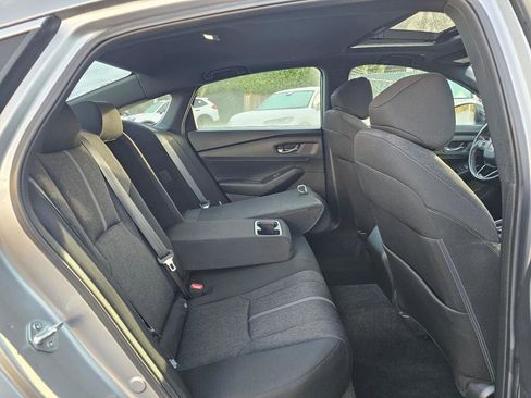 Used 2023 Honda Accord Sport image 11