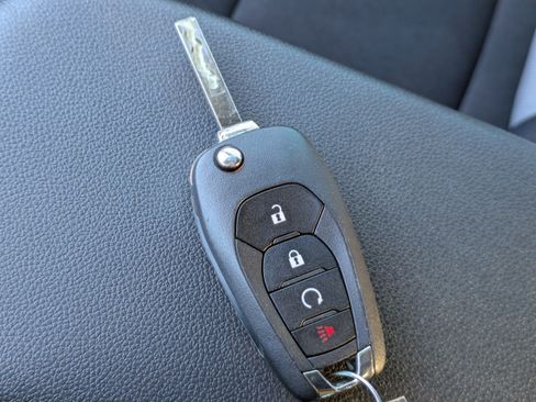 Used 2024 Chevrolet Trax RS image 31