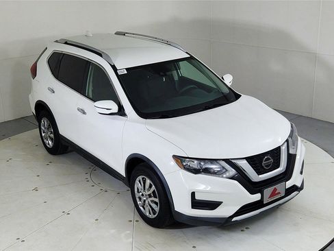 Used 2020 Nissan Rogue SV image 13