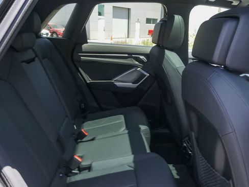Used 2025 Audi Q3 2.0T Premium w/ Convenience Package AWD/4WD image 17