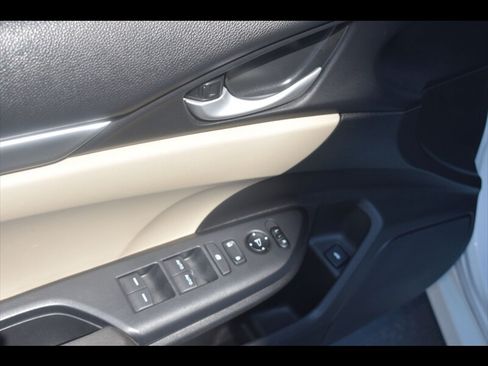 Used 2020 Honda Civic LX image 18