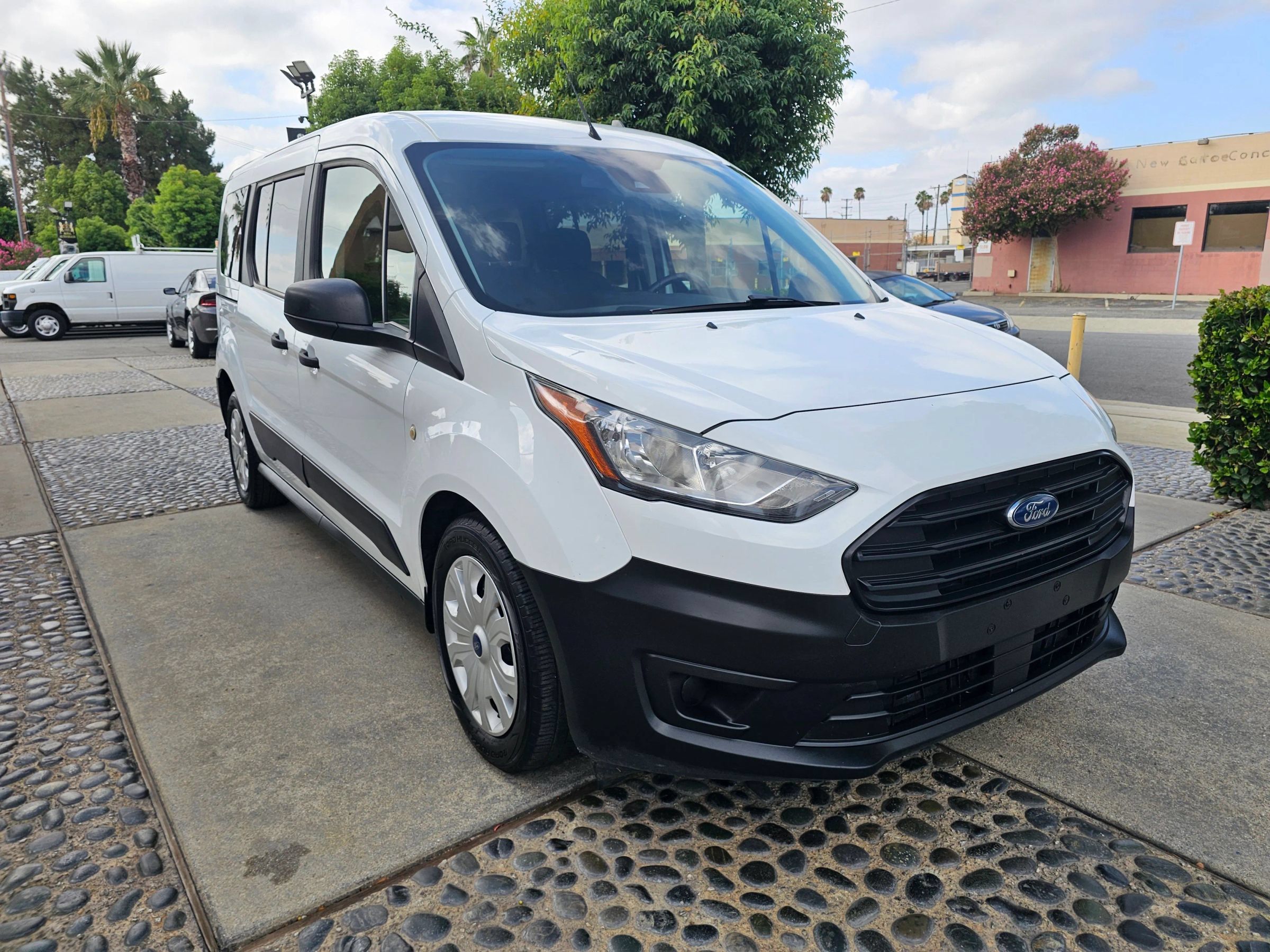 Used 2021 Ford Transit Connect XL FWD image 3