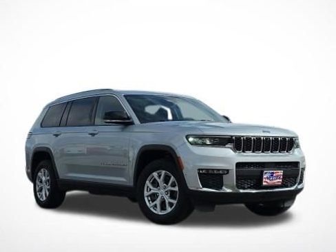Used 2023 Jeep Grand Cherokee L Limited w/ Luxury Tech Group II AWD/4WD image 3