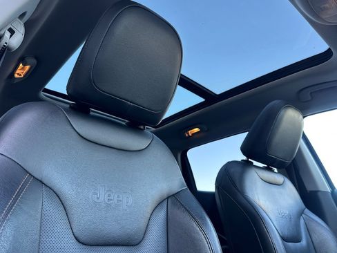 Used 2018 Jeep Compass Limited w/ Navigation Group image 20