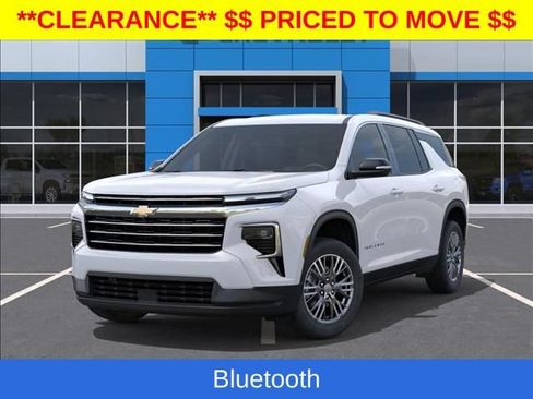 New 2026 Chevrolet Traverse LT w/ Driver Confidence Package FWD image 7