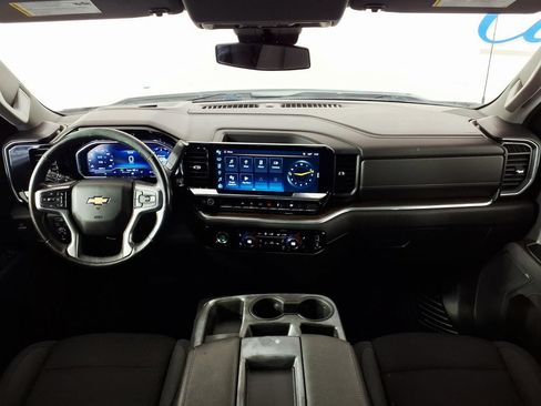 Used 2022 Chevrolet Silverado 1500 LT RWD image 14