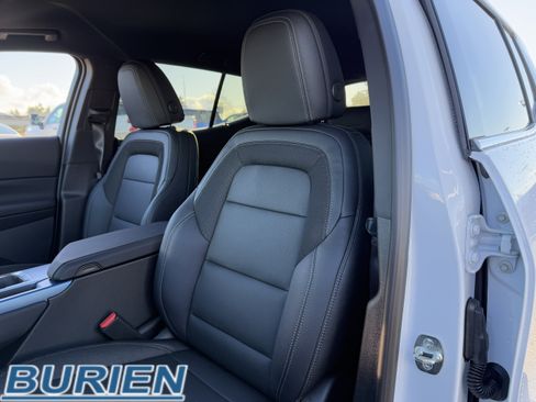 New 2026 Chevrolet Equinox EV LT image 11