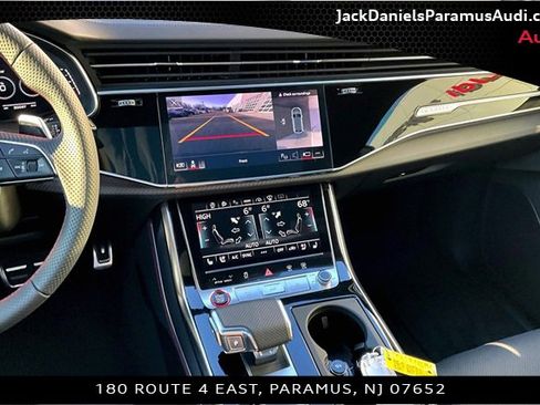 Used 2024 Audi RS Q8 w/ Black Optic Package image 6