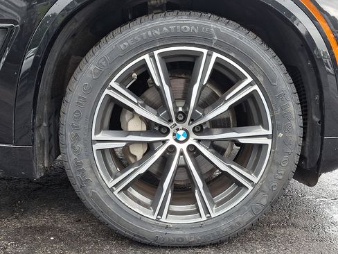 Used 2019 BMW X5 xDrive40i w/ M Sport Package AWD/4WD image 8