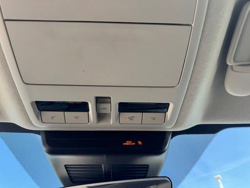 Used 2025 MAZDA CX-30 AWD 2.5 S w/ Preferred Package image 19