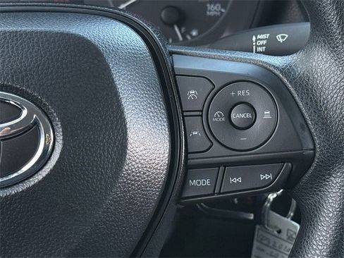 Used 2025 Toyota Corolla LE image 15