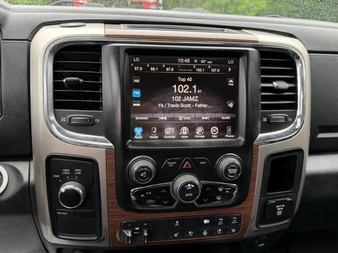 Used 2016 RAM 3500 Laramie w/ Convenience Group AWD/4WD image 17