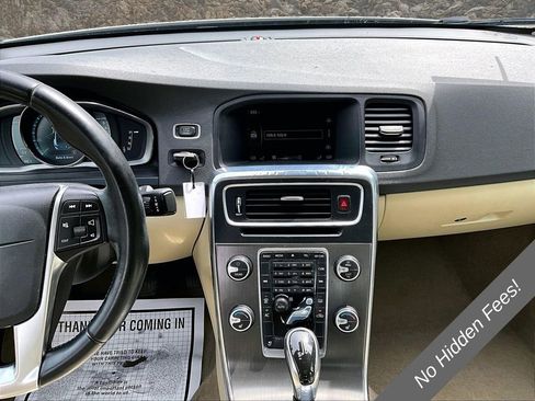 Used 2014 Volvo S60 T5 AWD/4WD image 6