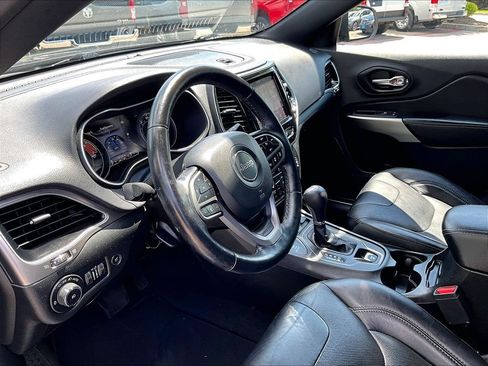 Used 2021 Jeep Cherokee High Altitude AWD/4WD image 8