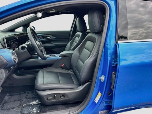 Used 2025 Chevrolet Equinox EV LT w/ Convenience Package FWD image 21