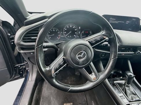 Used 2024 MAZDA MAZDA3 s FWD image 16