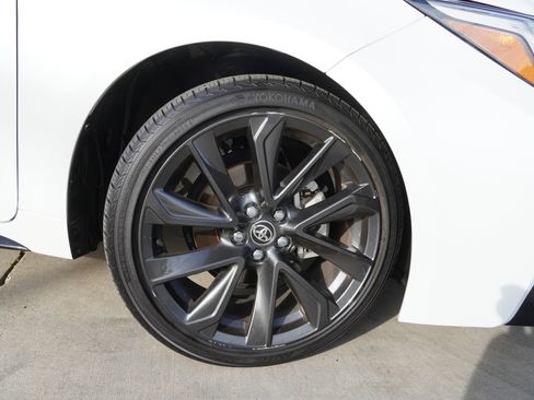 Certified 2024 Toyota Corolla SE image 10