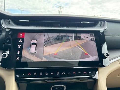 New 2026 Jeep Grand Cherokee L Limited w/ Luxury Tech Group II AWD/4WD image 10