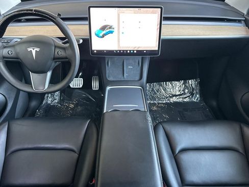 Used 2022 Tesla Model Y Performance AWD/4WD image 17