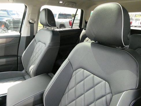 New 2026 Volkswagen Atlas SEL Premium R-Line image 33