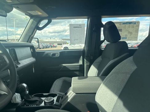 New 2026 Ford Bronco 4-Door AWD/4WD image 29